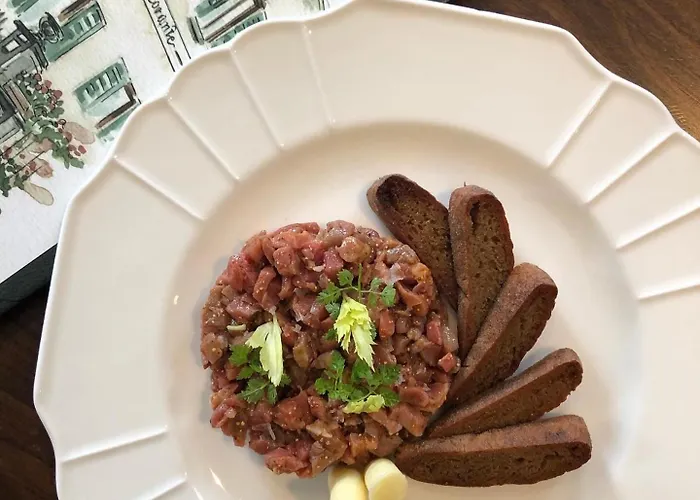 לינה וארוחת בוקר Il Grifo לנו