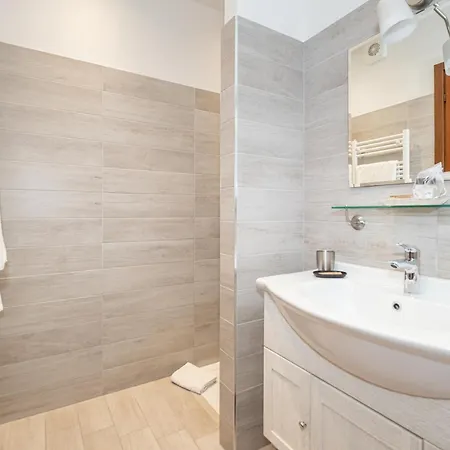 فندق مبيت وإفطار Il Grifo 3*